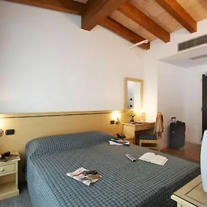 Mary 3*, Venezia Italia